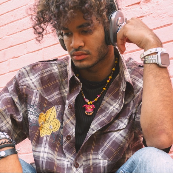 HANDMADE POLYMER CLAY PINKY MONSTER NECKLACE - Picture 7 of 7